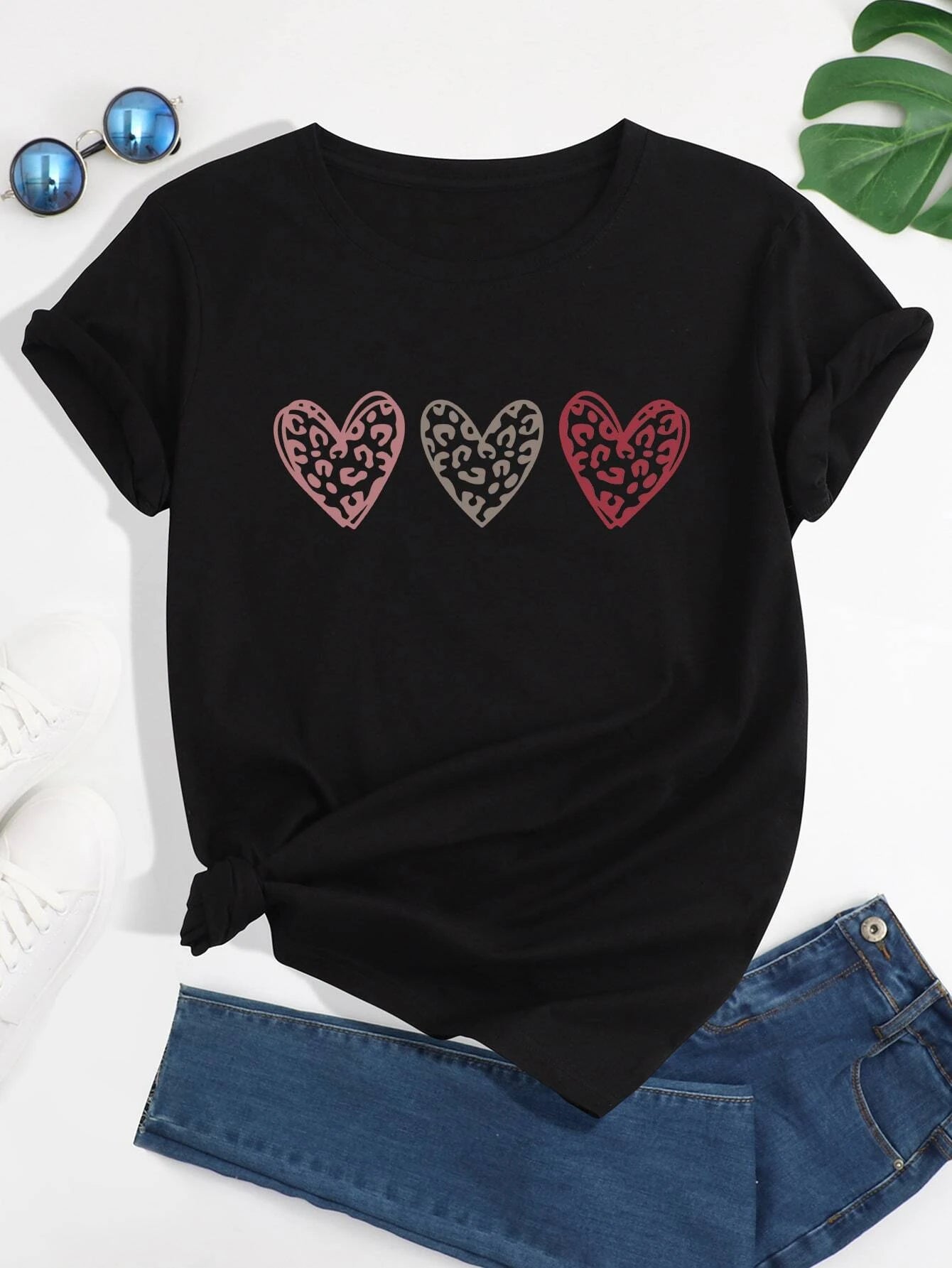 Camiseta Feminina Coração Desenhado Estilo