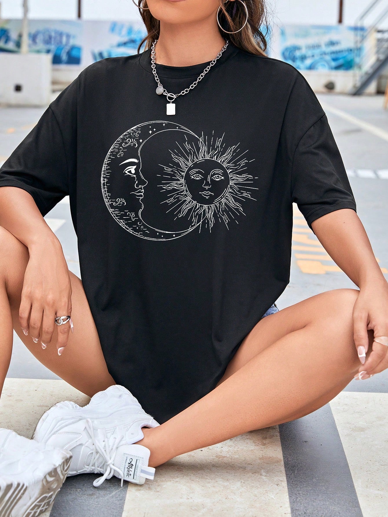 Camiseta Básica Moon and Sun
