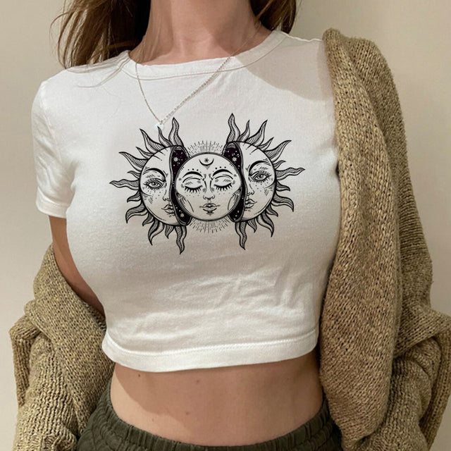 Camiseta Cropped Sol e Lua