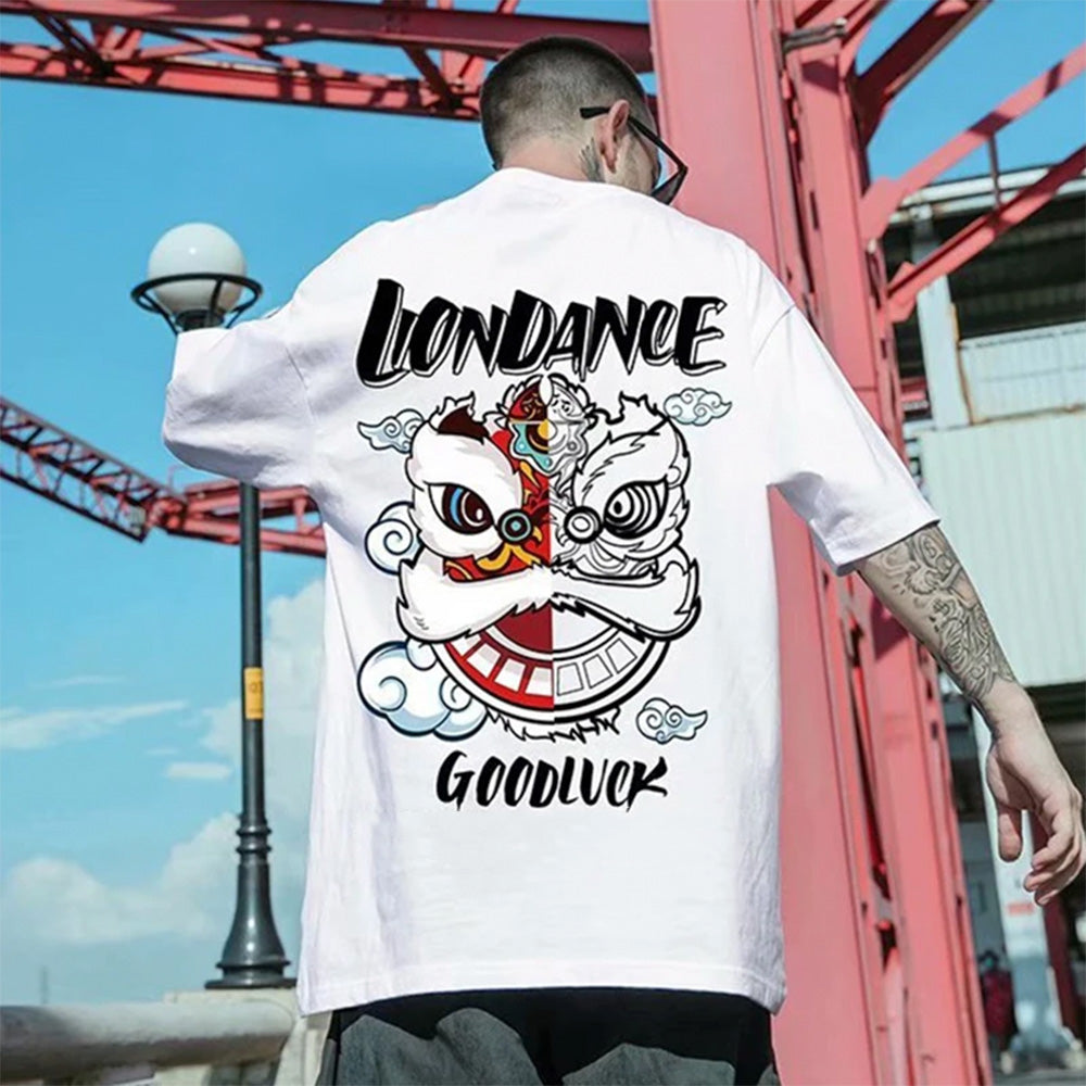 camiseta básica com estampa mascara de leão