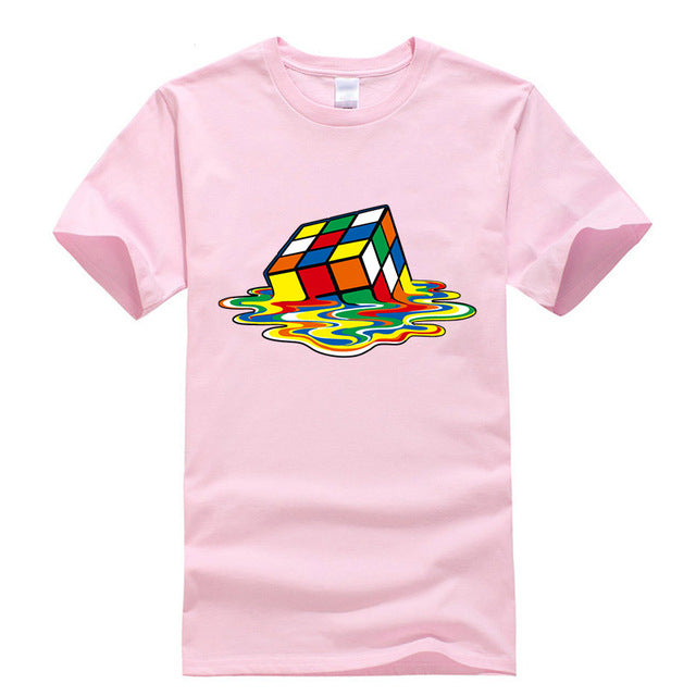 camiseta básica com estampa cubo mágico derretendo 