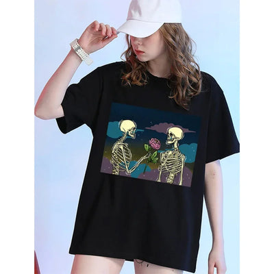Camiseta Básica Cute Skeleton Flowers - preto