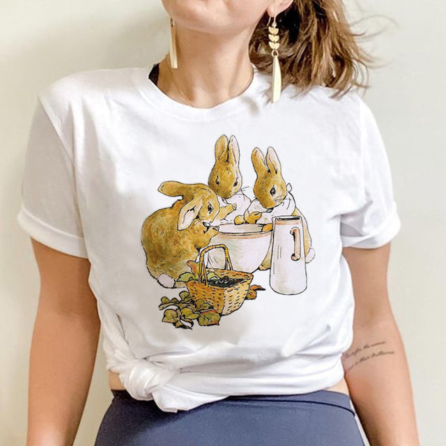 Camiseta Básica Com Estampa Familia De Coelhos