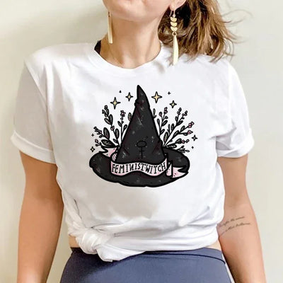 Camiseta Básica Com Estampa Chapéu de Bruxa
