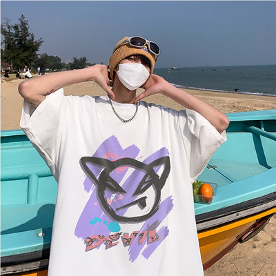 Camiseta Básica Com Estampa Pequeno Diabo