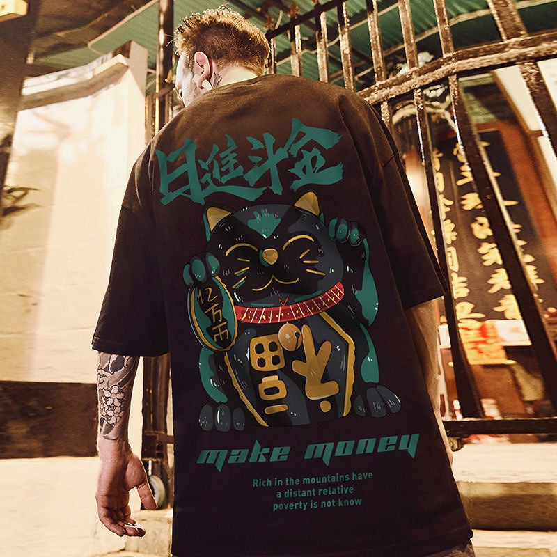 Camiseta Básica Com Estampa Gatinho Preto Segurando Moeda- Preto
