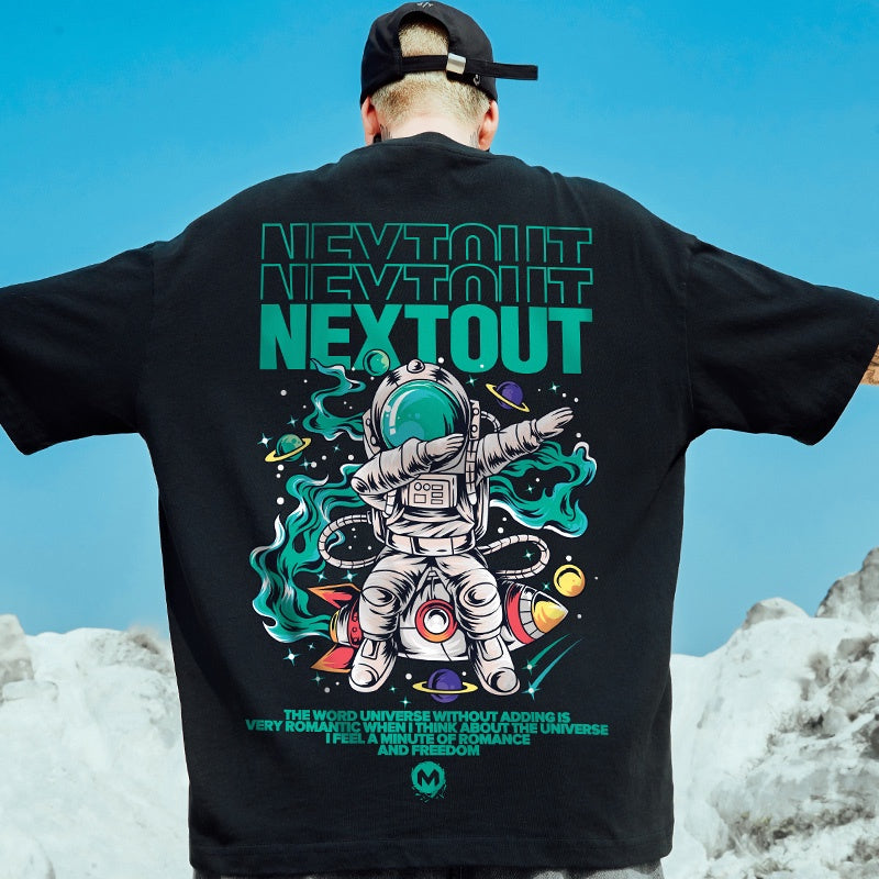 Camiseta Básica Com Estampa Pose Astronauta