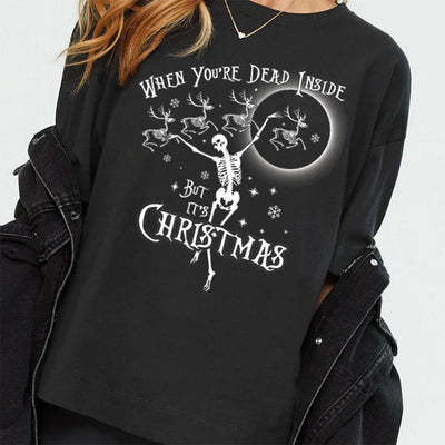 Camiseta Básica Feminina Com Estampa Natal Esqueleto