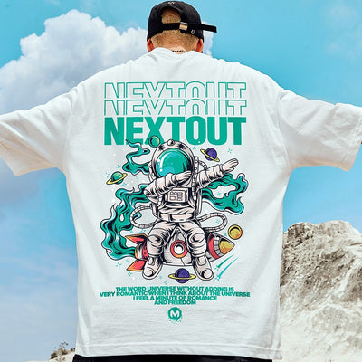 Camiseta Básica Com Estampa Pose Astronauta