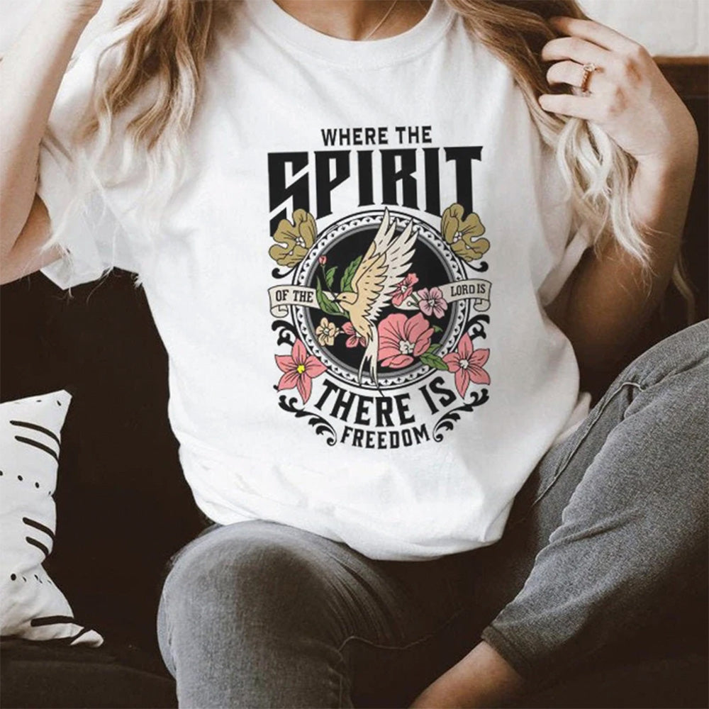 Camiseta Básica feminina Com Estampa Passarinho Espirito