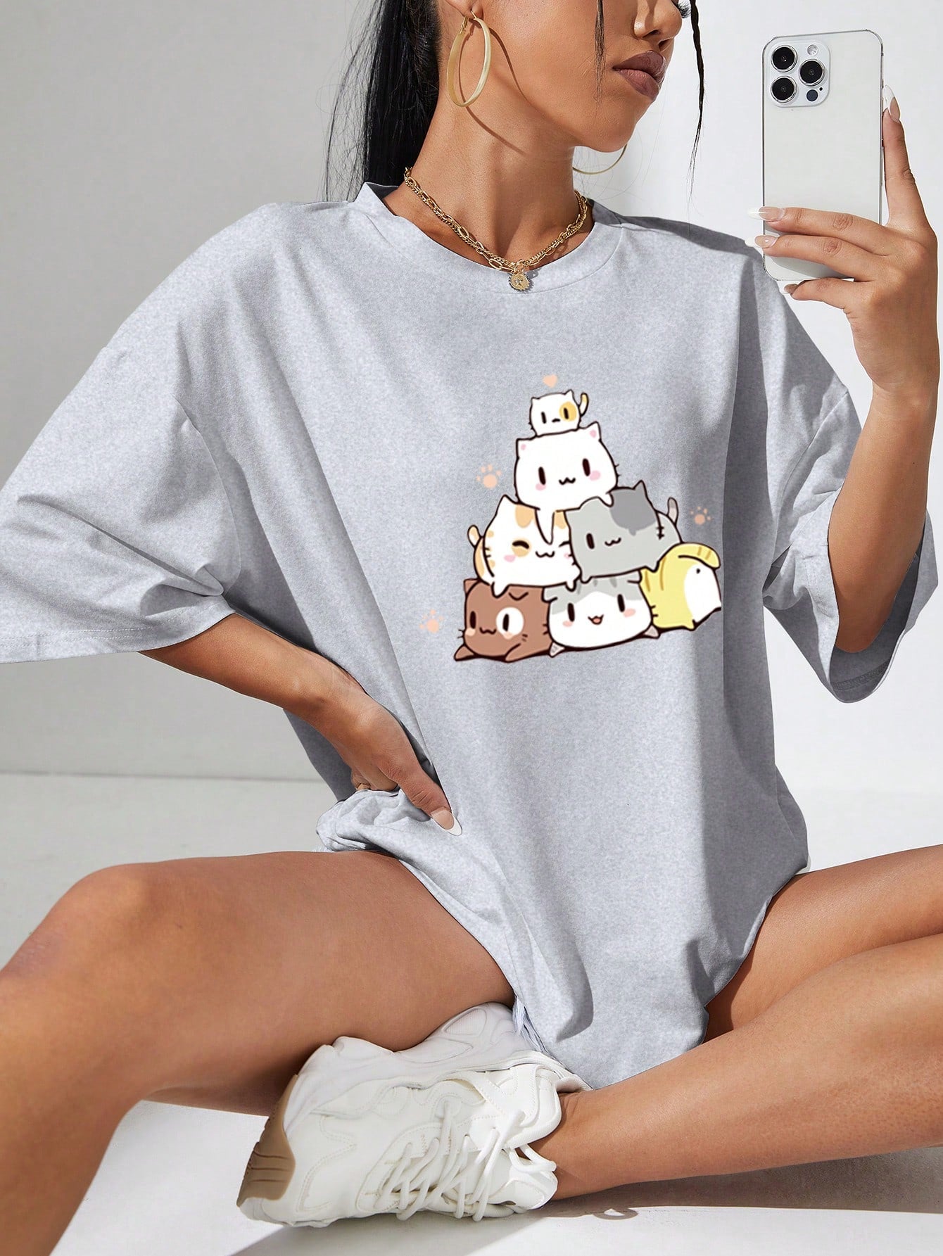 Camiseta Básica Com Estampa Monte De Gatinhos