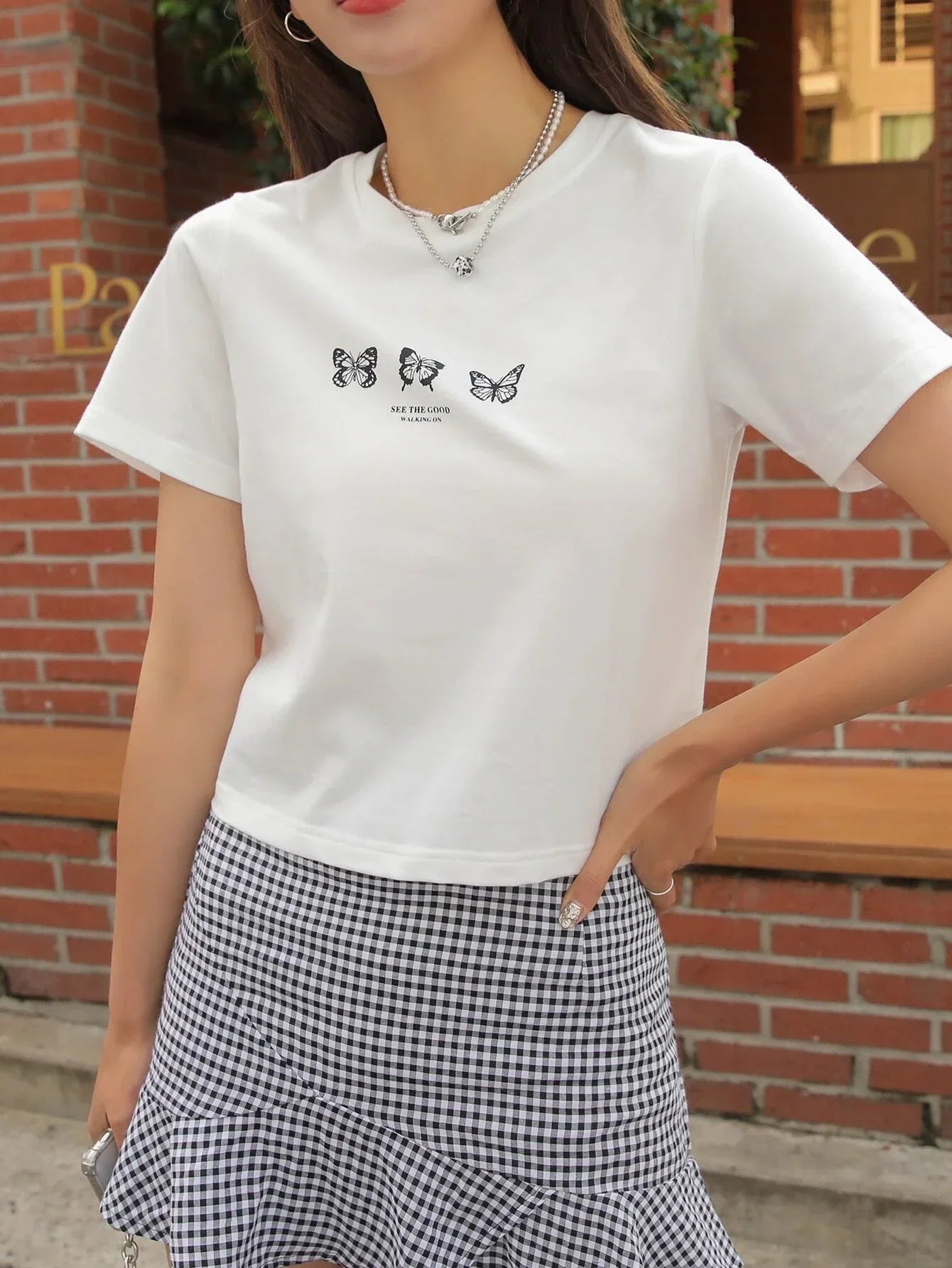 Camiseta Básica Feminina Borboletas See The Good Tumblr Branco