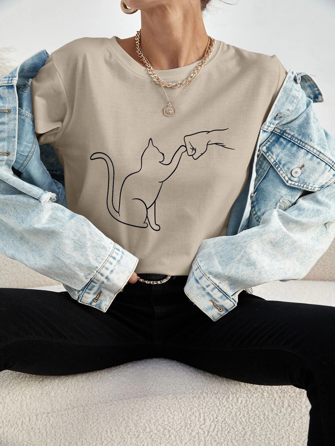 Camiseta básica com estampa Gatinho friend- Pérola