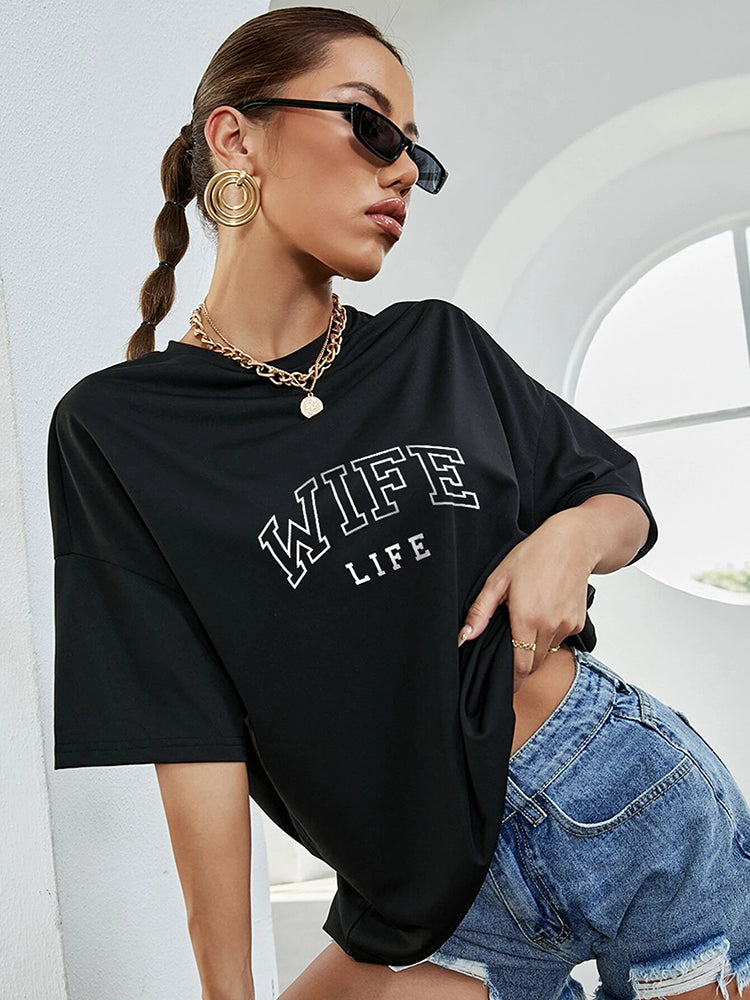 Camiseta Feminina Com Estampa Vida De Esposa