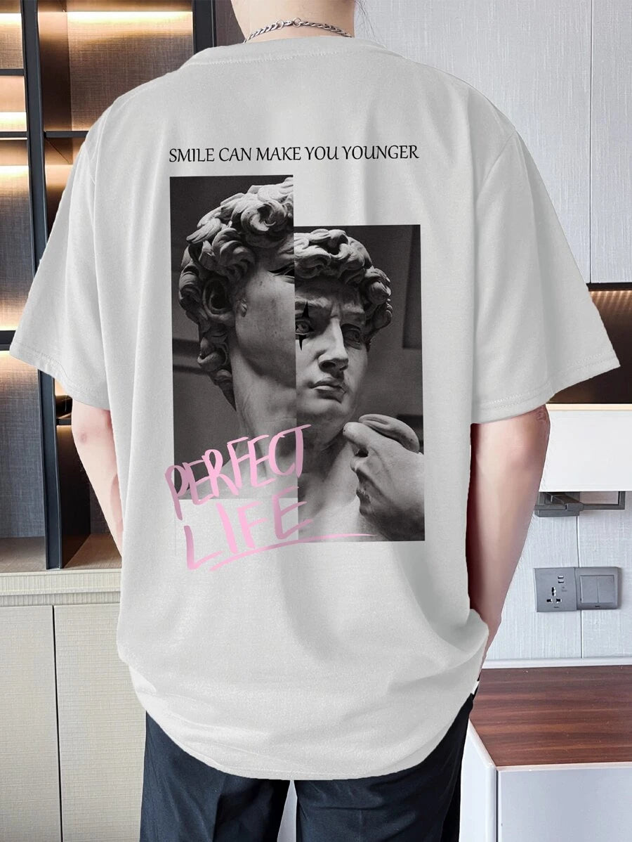 Camiseta masculina com estampa estatua perfect