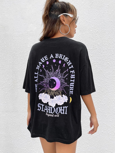 camiseta feminina com estampa lua roxa universo- preto 