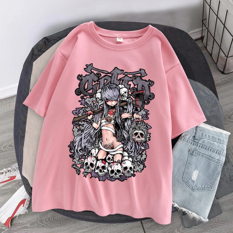 camiseta básica com estampa Garota Morte CAveiras