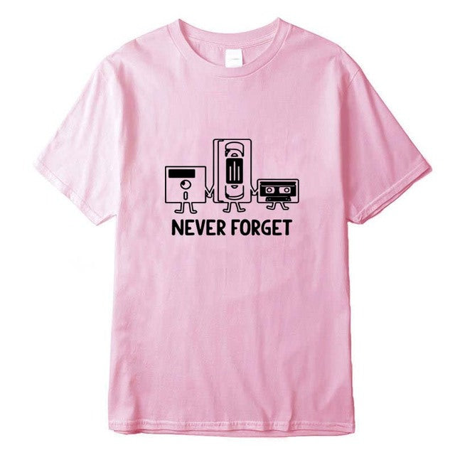 Camiseta básica com estampa fita música antiga